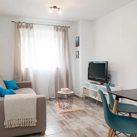 Aquamarine Apartment